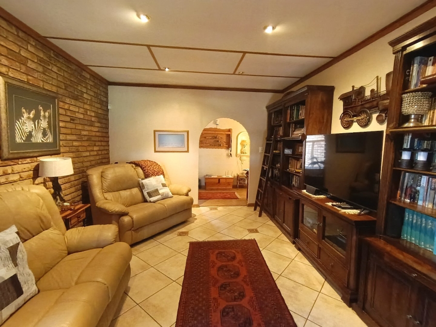 4 Bedroom Property for Sale in Doringkruin North West